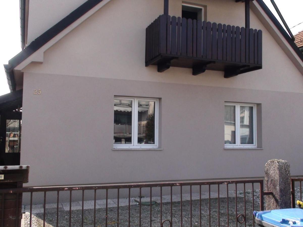 Holiday Home Livada Lublaň Exteriér fotografie